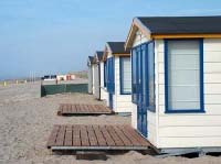 Bungalow auf dem Strand in den Niederlanden